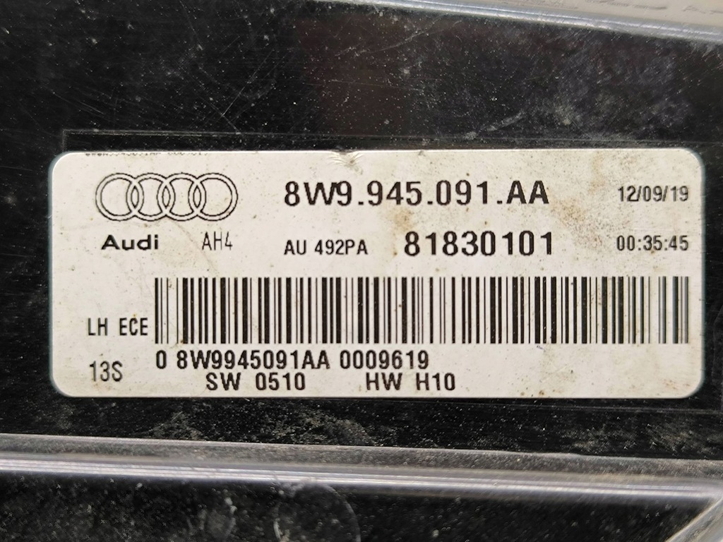фото №13, Audi a4 s4 b9 8w 2020 ліва сторона лампа задня