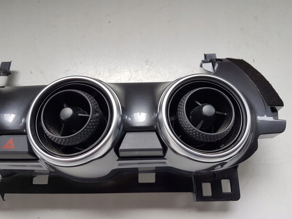 фото №16, Решётка обдув средняя 682606pa0a juke ii f16