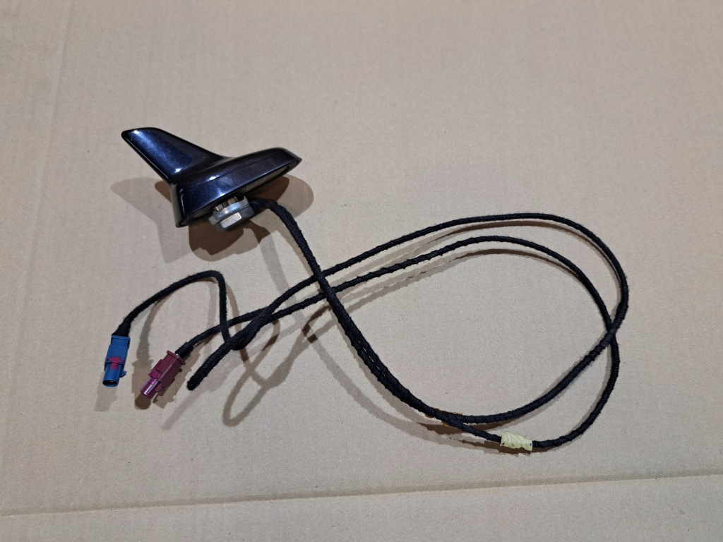 фото №1, Антена дахова rekin audi q7 4l lift lc9x 4l0035503l