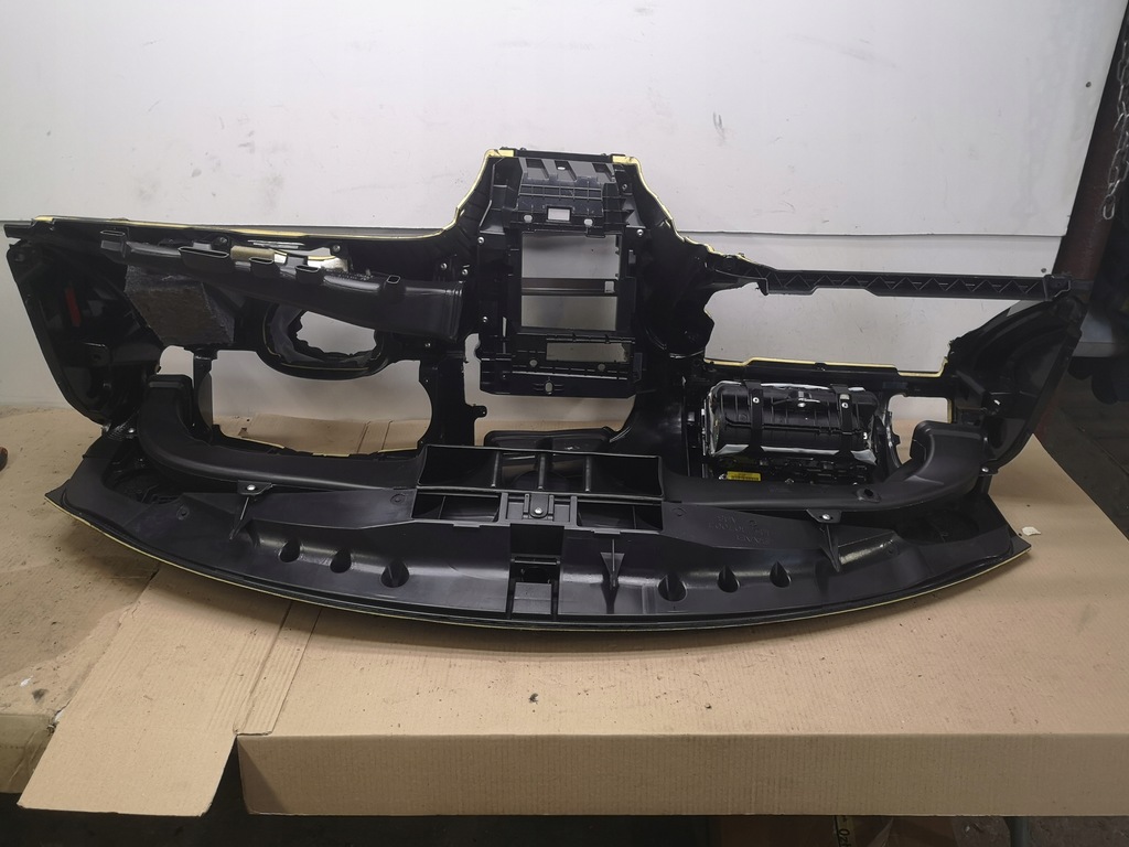 фото №11, Приборная панель приборная консоль saab 9-3 ii lift europa