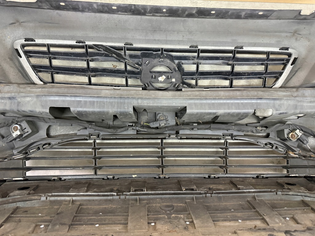 Бампер перед передний volvo v40 ii 2 в Украине