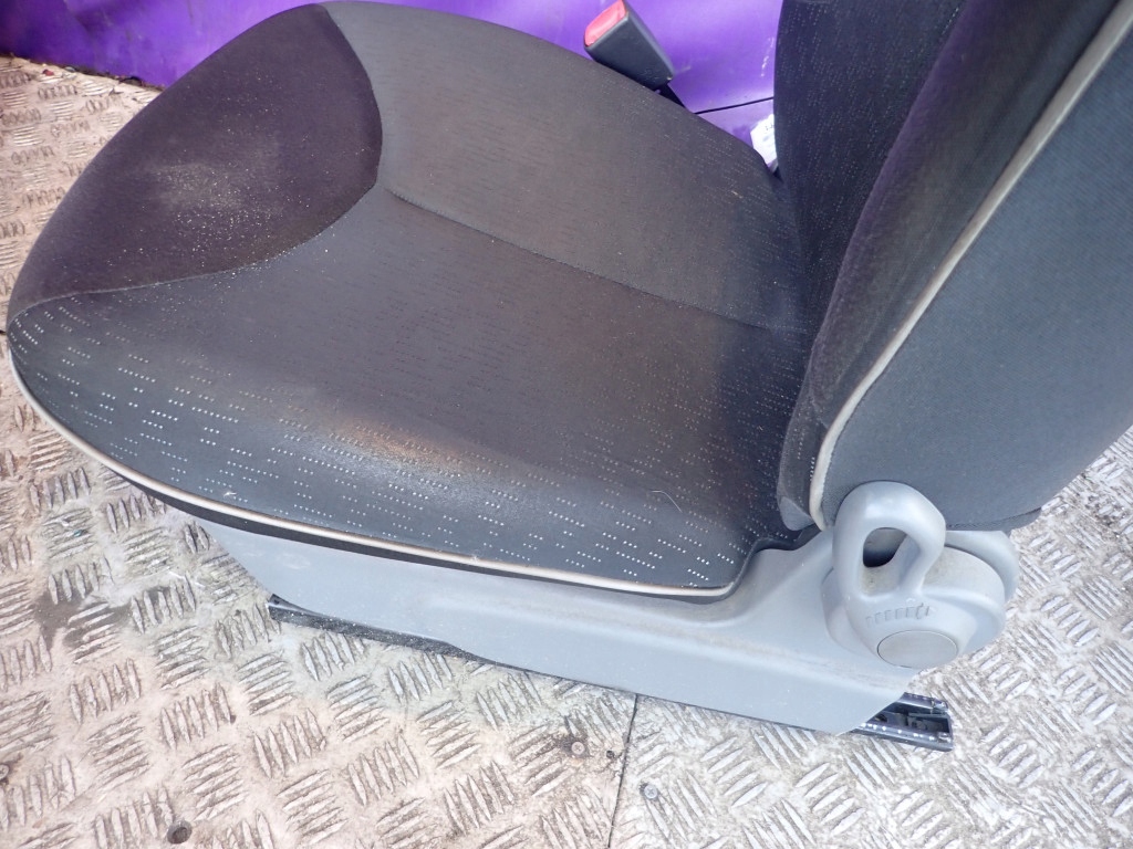 фото №10, Peugeot 107 c1 i eu 5d сиденья комплект перед правый левый водителя заднее сиденье