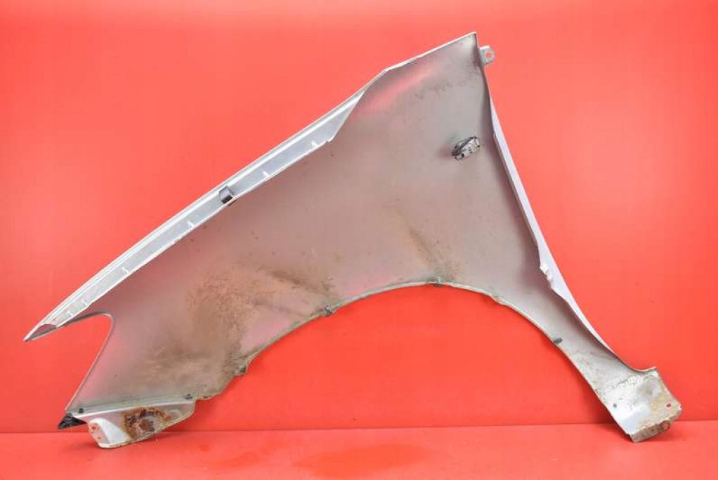 фото №11, Крила правий перед передній сріблястий toyota hilux 7 vii 05-15