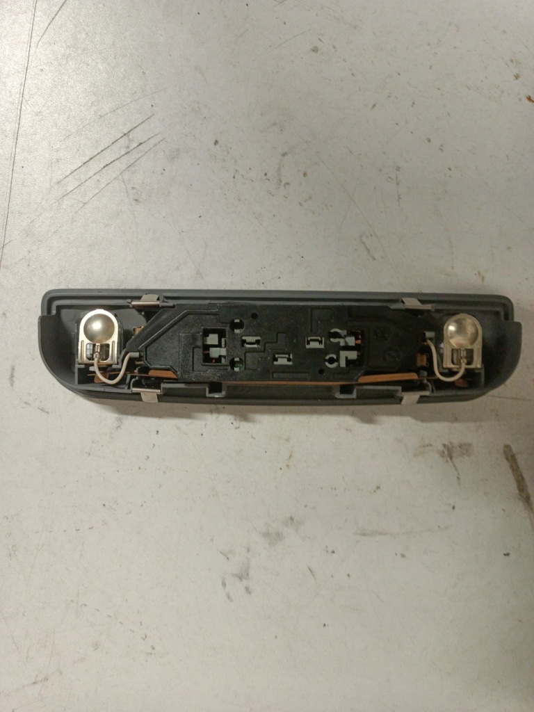 фото №2, Лампа освещение салона audi a3 8l