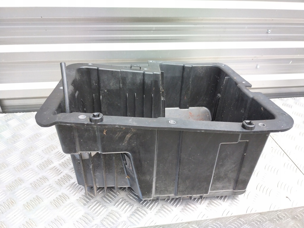 фото №1, Crafter ii основание бардачок аккумулятор