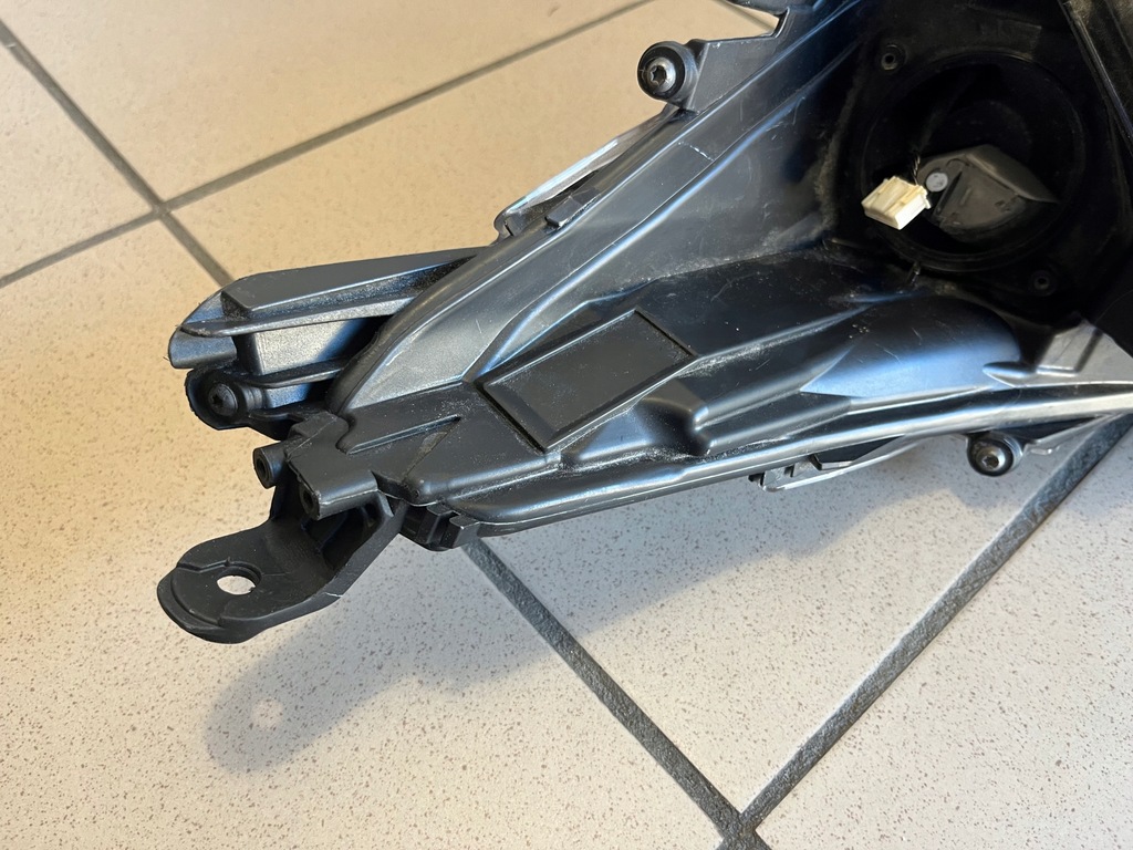 фото №12, Toyota оригінальний номер 81110-02s70 фара