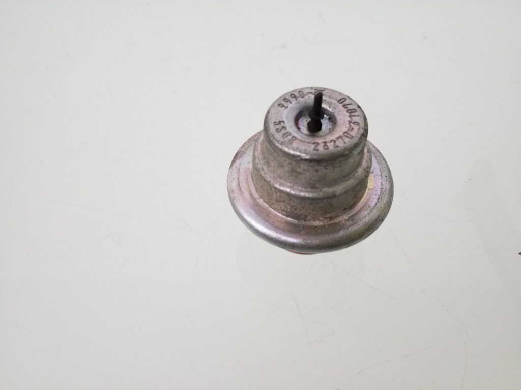 Купить 2014 lexus rx 450h регулятор давления топлива 2327031070