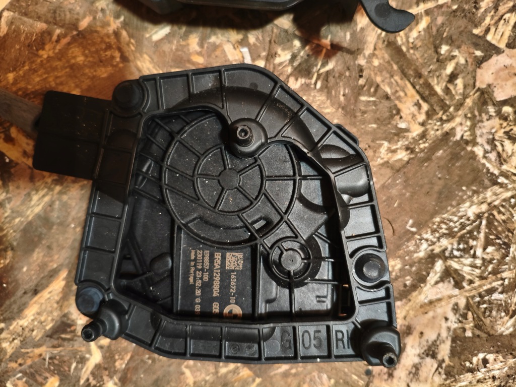 фото №5, Bmw x5 g05 замок доводчик крышки багажника 163672-10