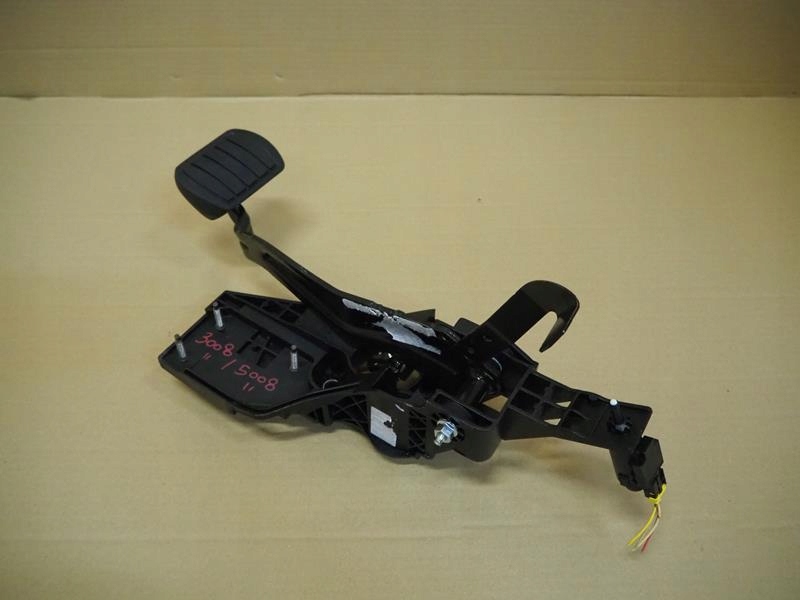 фото №3, Педаль тормоза автоматическая коробка передач peugeot 5008 ii