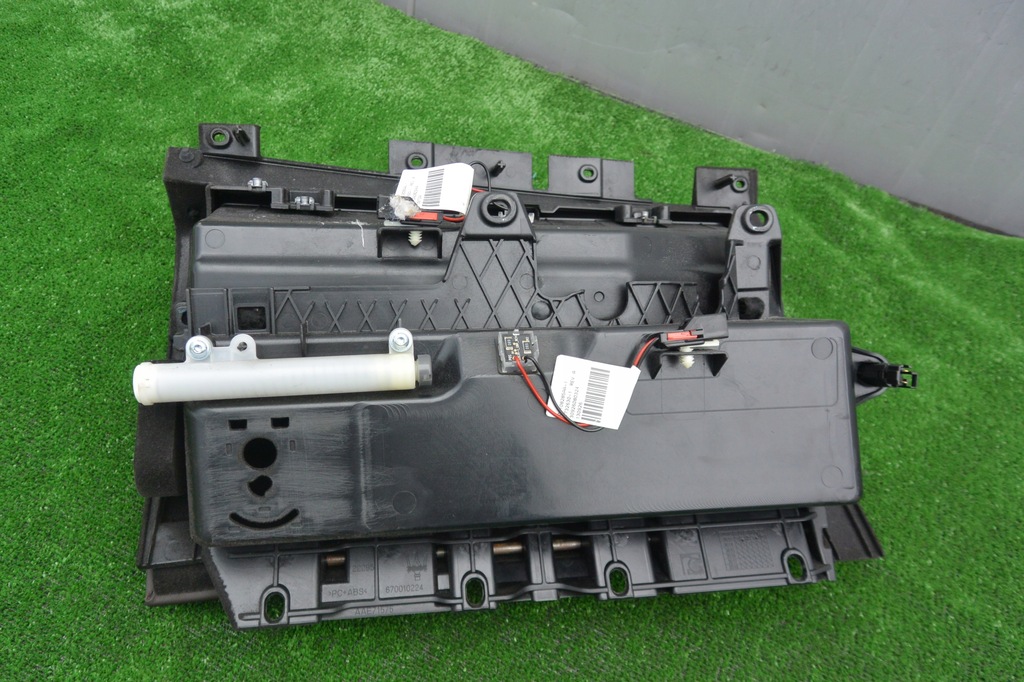 фото №7, Бардачок пассажира maserati quattroporte vi m156 eu