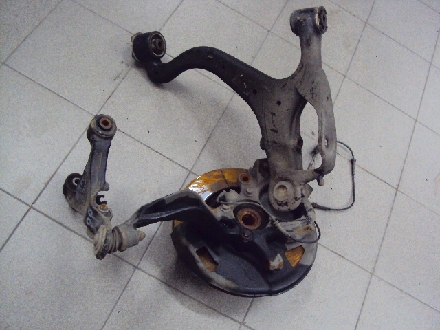 фото №4, Поворотный кулак правый перед range rover sport l320 3.6