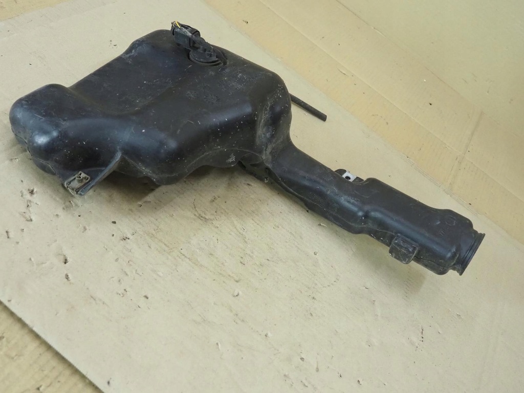 фото №7, Mercedes w204 бачок омивача a2048600260