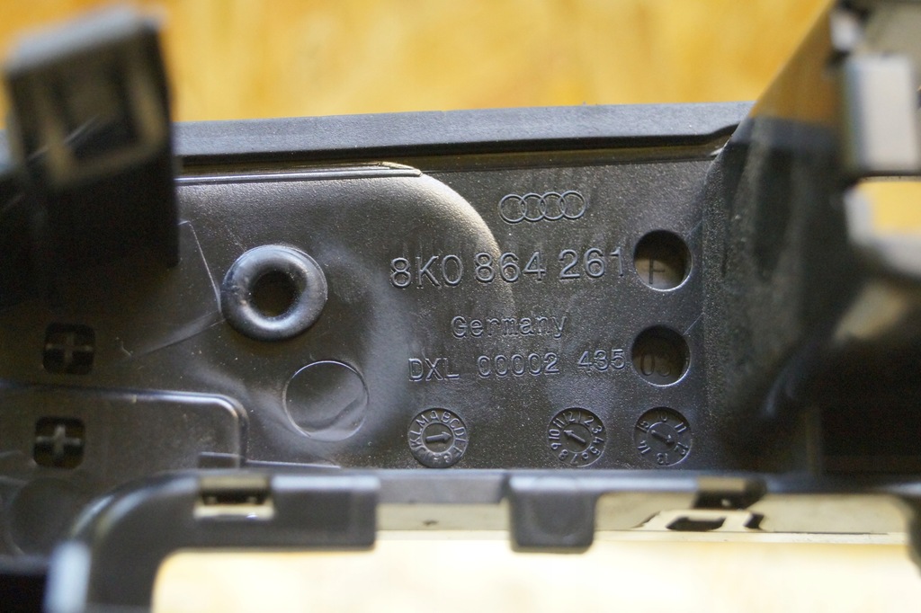 фото №8, Панель середній рамка audi a5 8t 8k0864261f