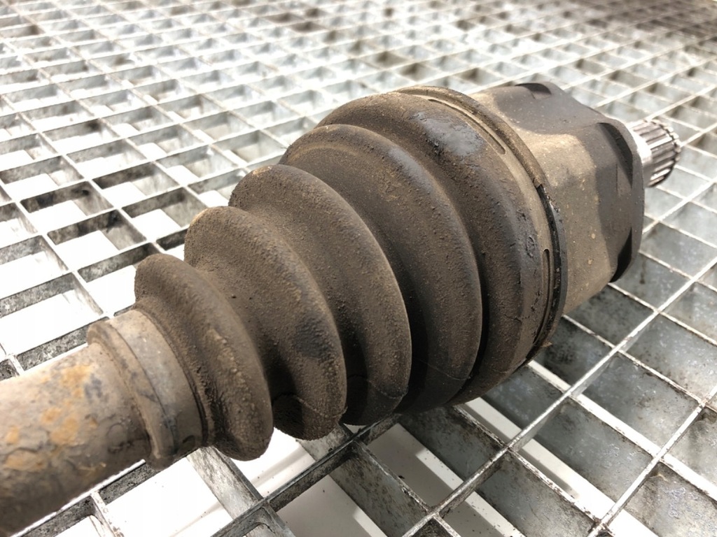 фото №4, Приводной вал левая шарнир toyota previa ii 2.4b 00-06