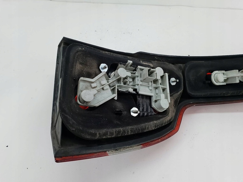 фото №7, Лампа задняя левая volvo v50 kombi 30698918