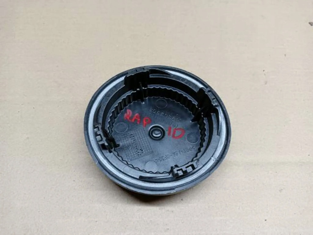 фото №3, Заглушка кришка лампи перед skoda rapid 5ja