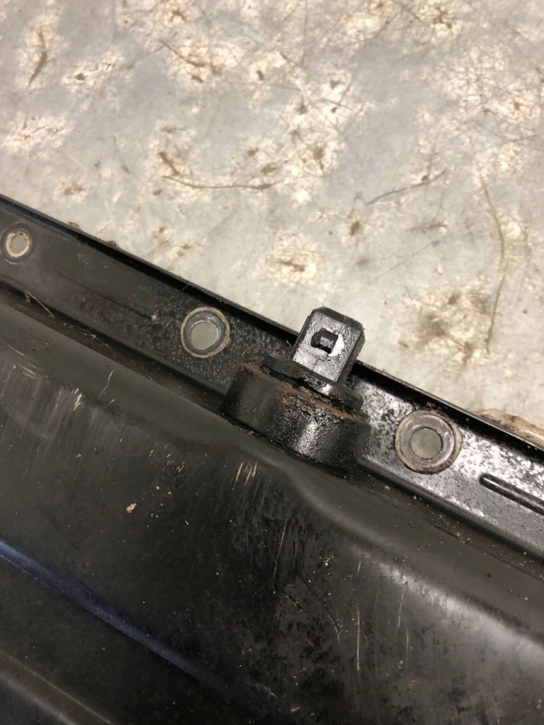 Поддон поддон масляная mazda rx8 rx-6 1.3b Недорого