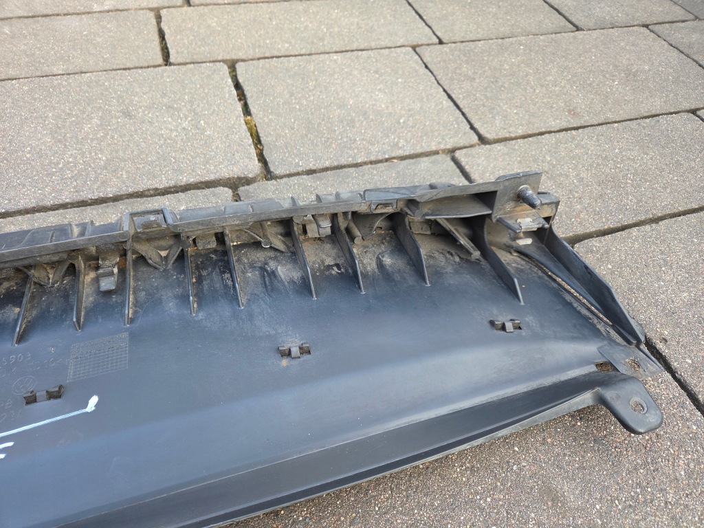 фото №9, Vw scirocco przed lift накладка бампера передний 1k8805903b 08-2014