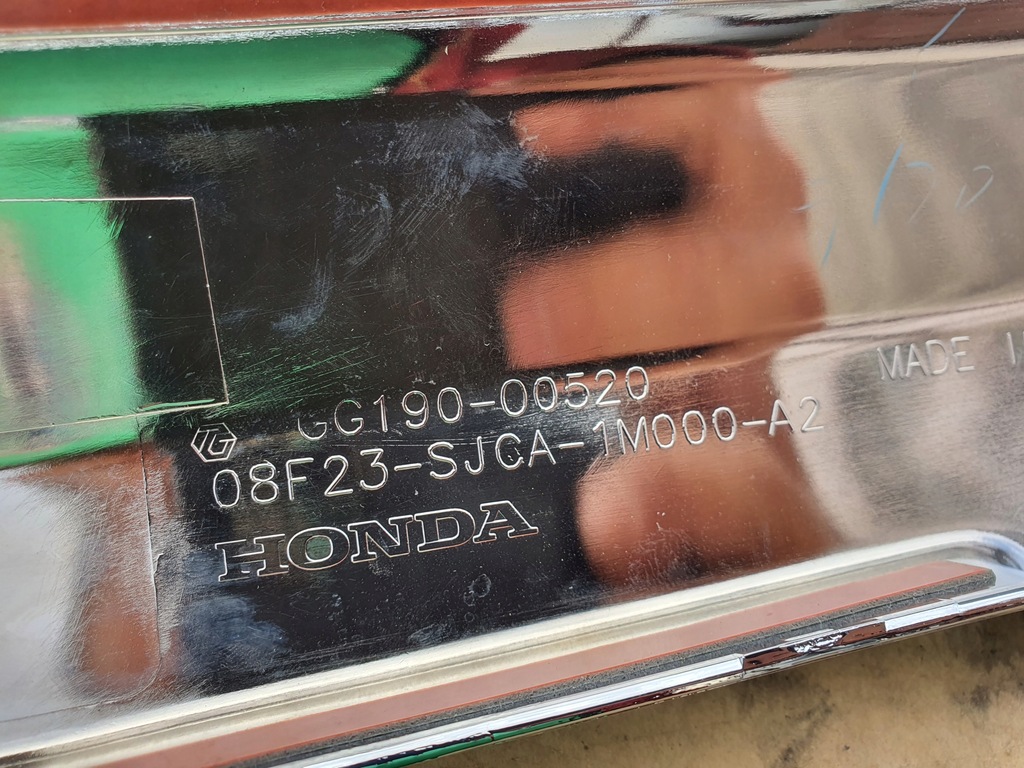 фото №8, Honda ridgeline молдинг бампера правий перед хром