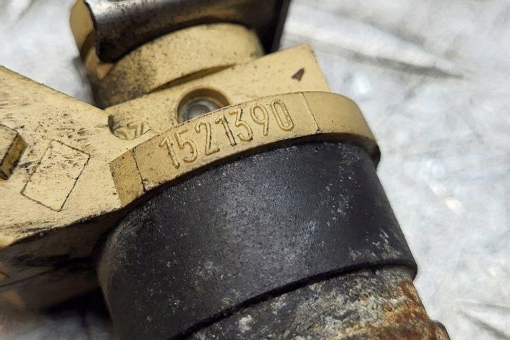 фото №1, Инжектор mini cabrio r52 1521390 1.6l бензиновый 125kw 2006