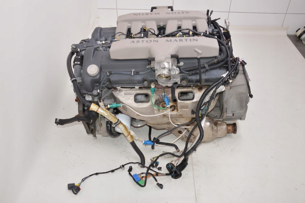 фото №8, Aston martin vanquish 2005 двигатель kompletny