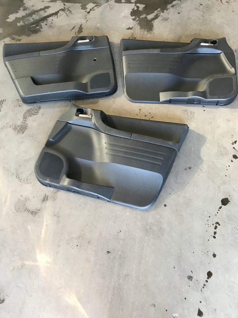 фото №1, Opel zafira a 1999-2005r обивка дверь левый задняя