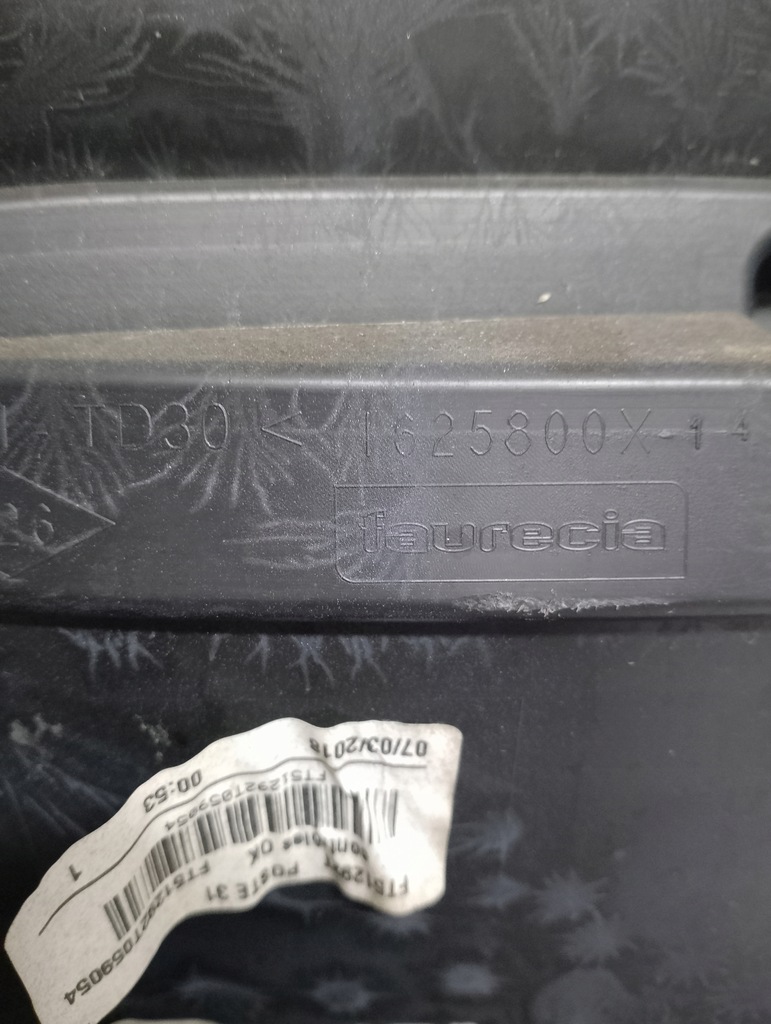 фото №4, Крышка багажника багажника накладка renault scenic4 901523280r