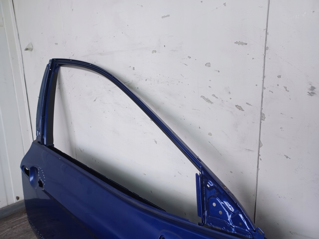 Двері -- toyota camry viii -- 2017-2024 -- передні праве Зі Шроту