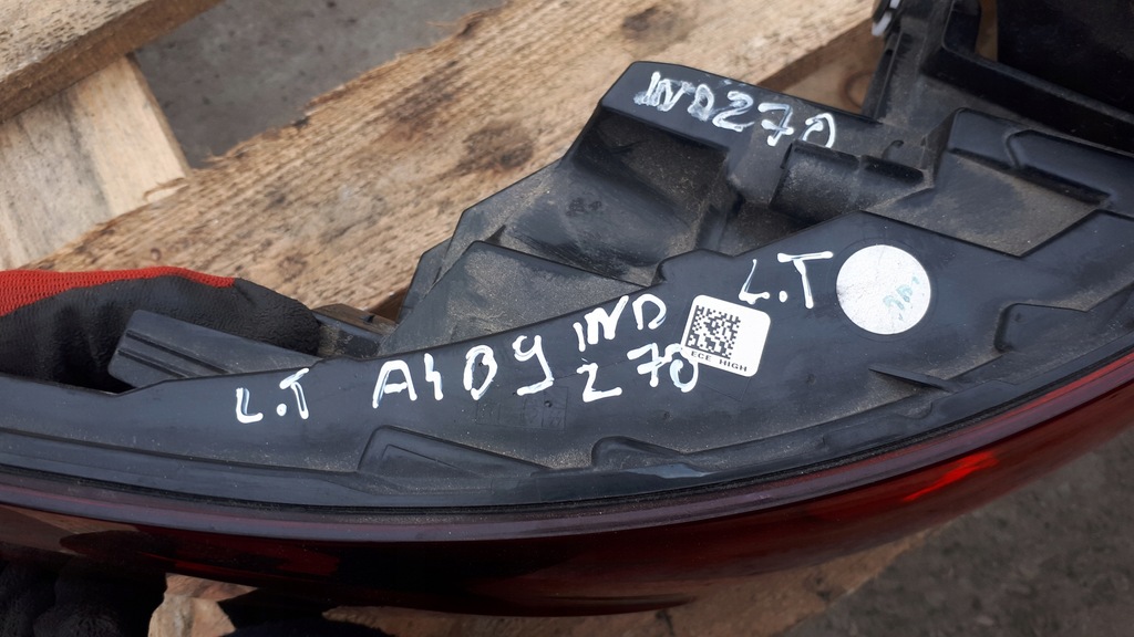 фото №11, A4 b9 lift лампа левая левый задняя крыло led kombi