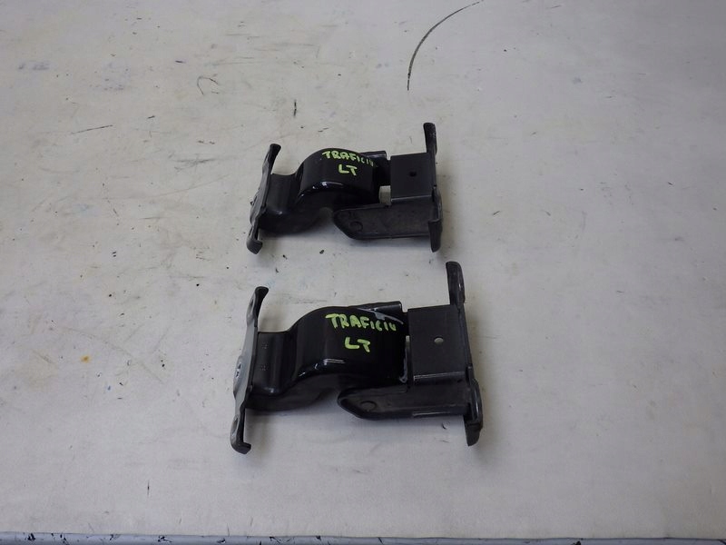 фото №1, Петли дверь левый задняя задних trafic vivaro iii