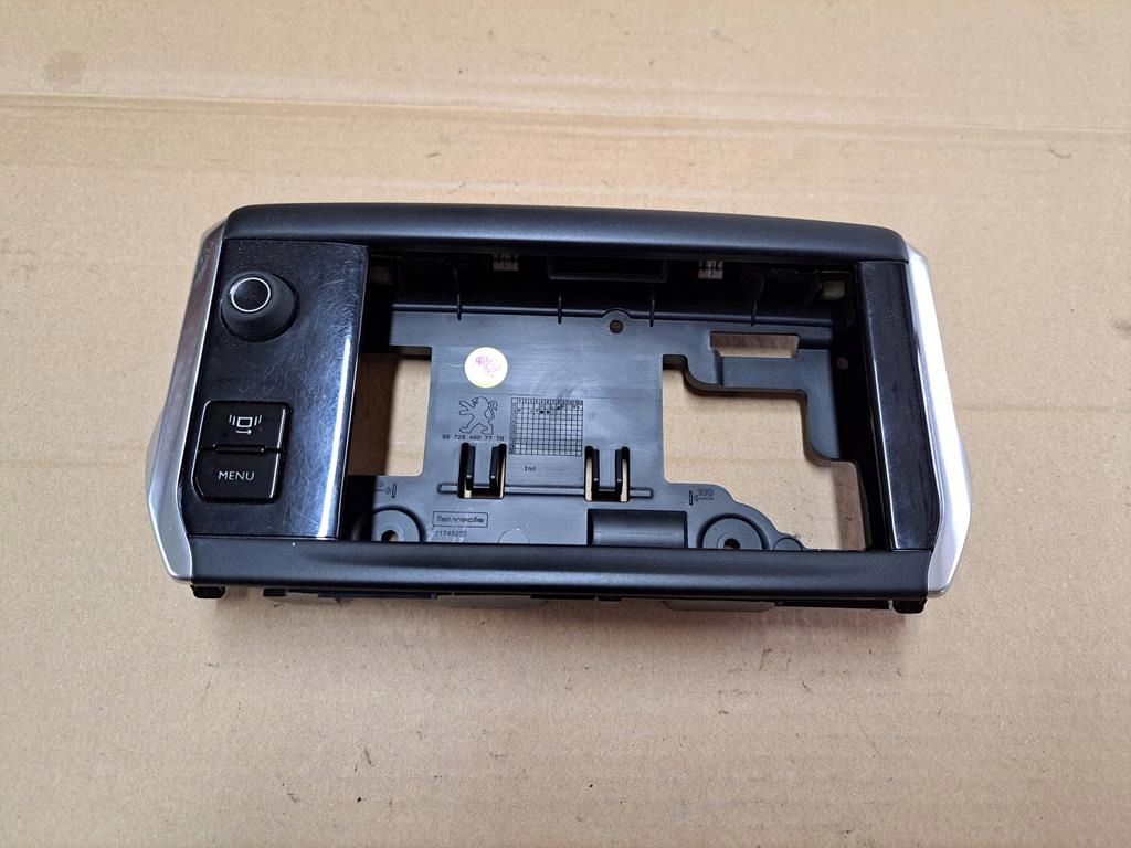 фото №1, Рамка корпус lcd peugeot 208 9672846077tr
