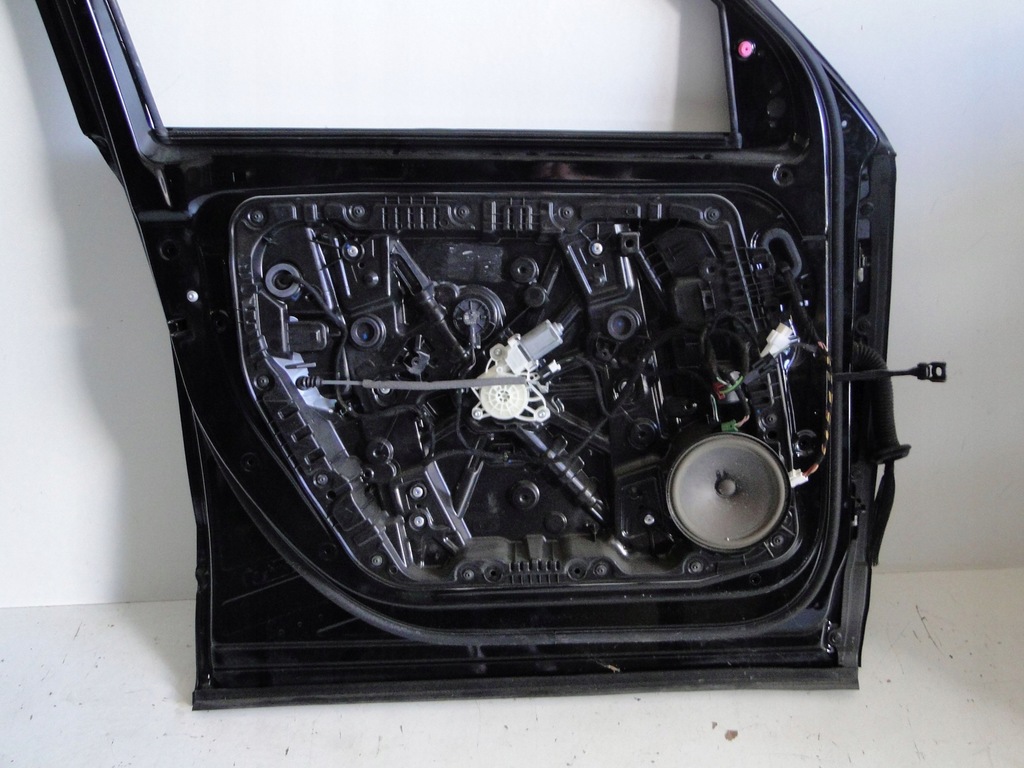 фото №10, Mercedes glb x247 247 дверь передние левая перед левый 191