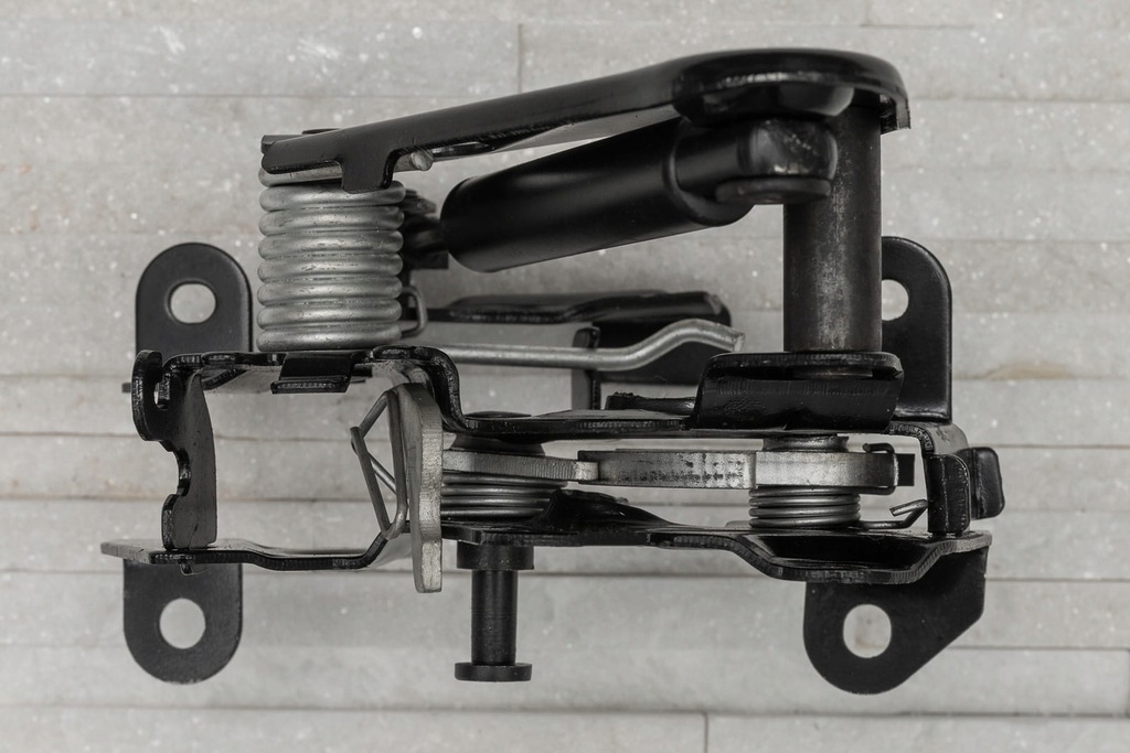 фото №8, Bmw seria 5 gt f07 / f07n 09-17 замок капот правый