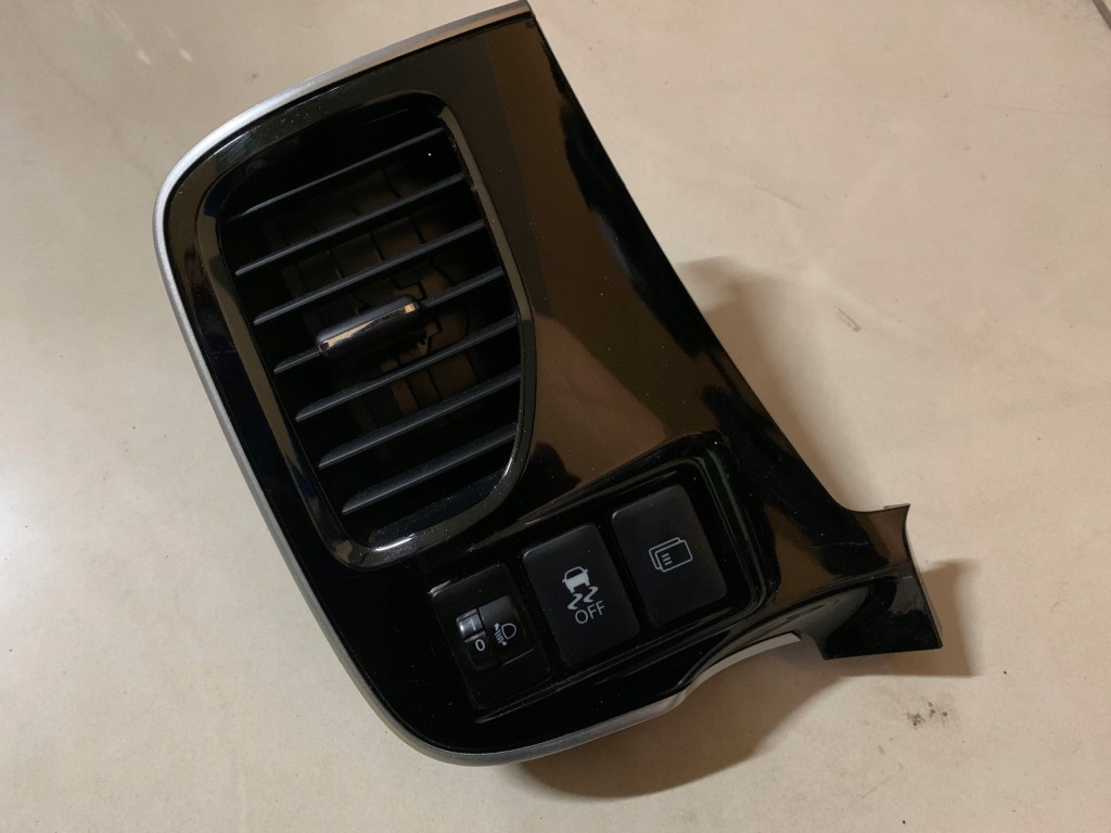 фото №1, Outlander iii lift панель решётка обдув левая