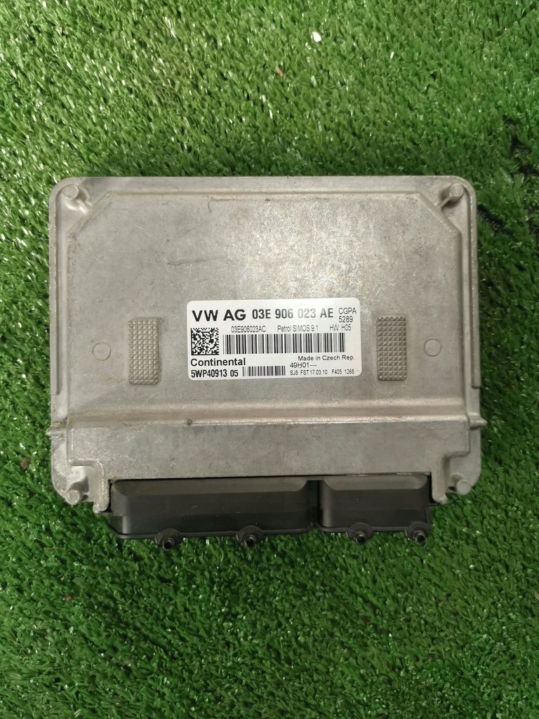 фото №1, Бортовой компьютер skoda roomster 03e906023ae