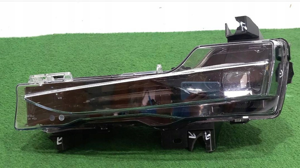 фото №1, Протитуманна фара лівий tesla y tesla 3 led drl