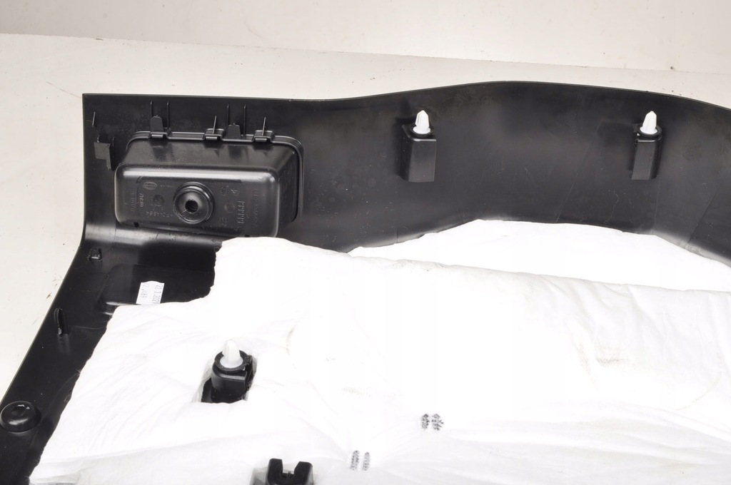 фото №8, Land rover defender l663 обшивка багажника задняя 21r