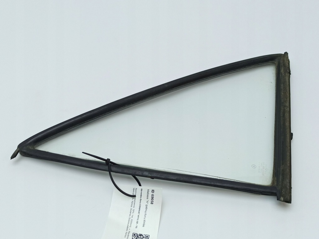 Скло трикутне двері задніх ліва сторона mercedes-benz compakt w115 Недорого