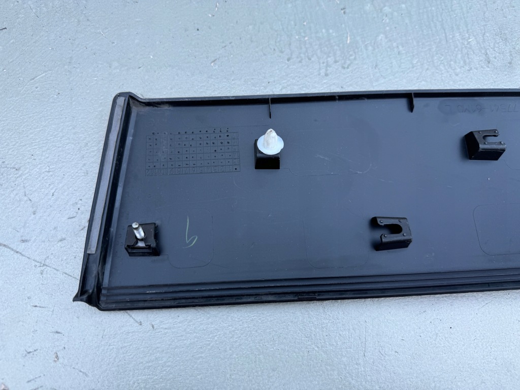 фото №7, Suzuki sx4 s-cross 13r- молдинг двері лівий задня ліва задня 77541-61m0