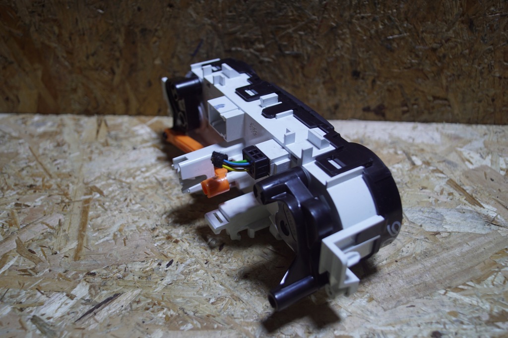 фото №11, Панель кондиционера peugeot 2008 i lift 9819811577