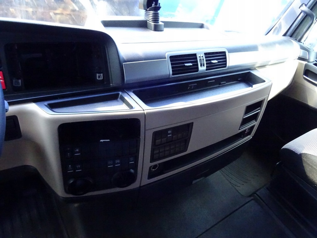 фото №6, Консоль приборная панель приборная man tgx lift новый typ