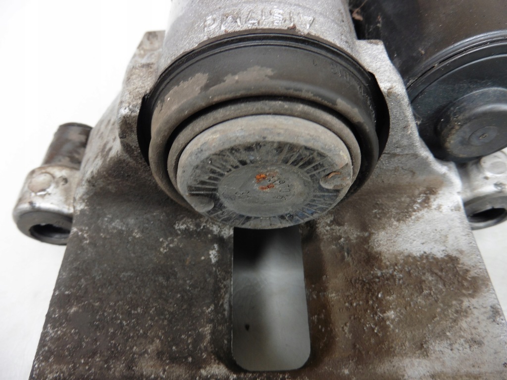 фото №8, Супорт гальмівний правий лівий задня maserati levante