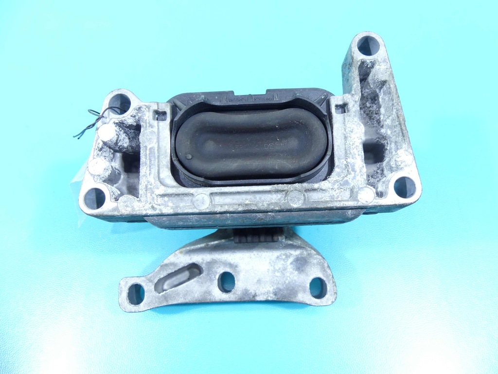 фото №5, Подушка двигателя кронштейн кронштейн skoda rapid 1.4 tdi