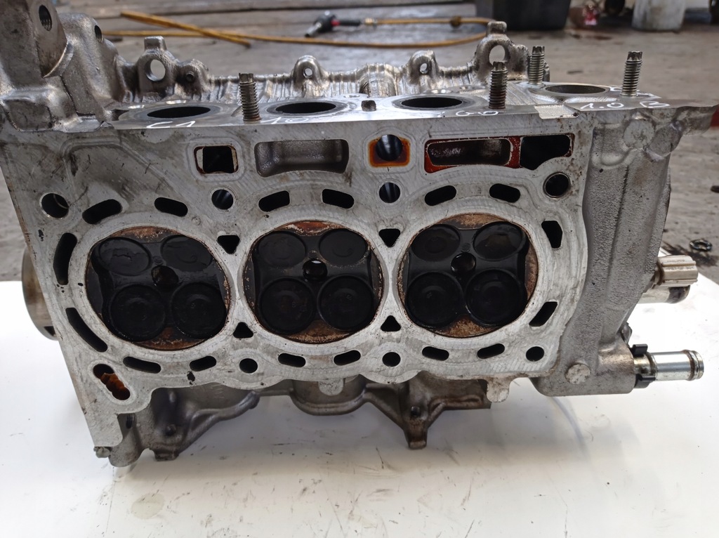 фото №9, Головка c1 107 aygo 1.0 1krb52