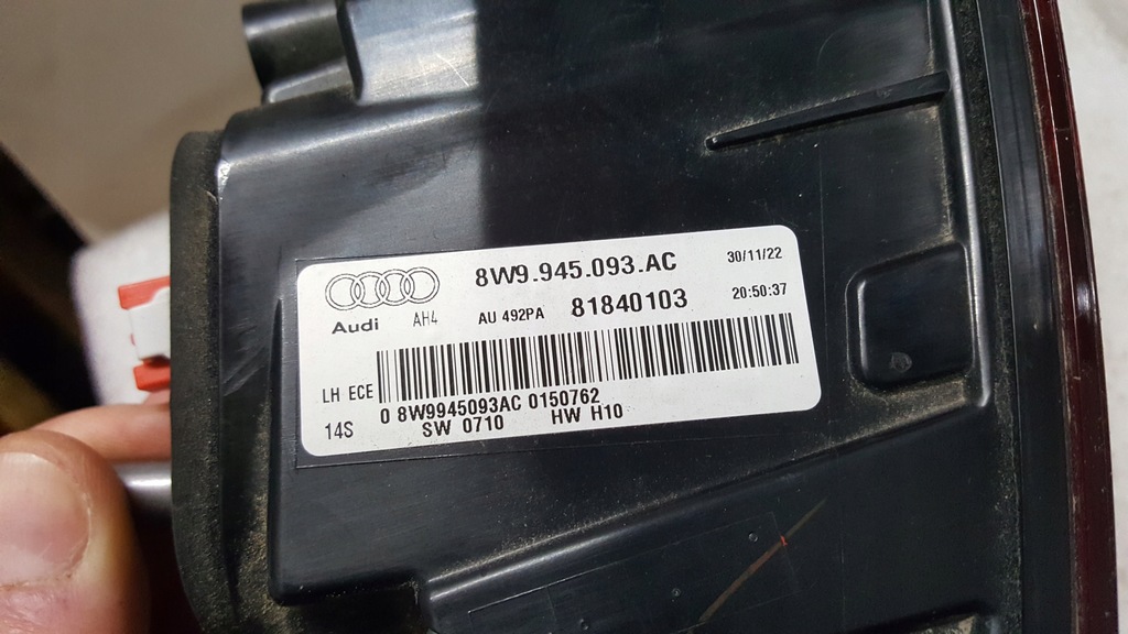 фото №11, Лампа led w крышка левый задняя audi a4 b9 kombi lift 8w9945093ac