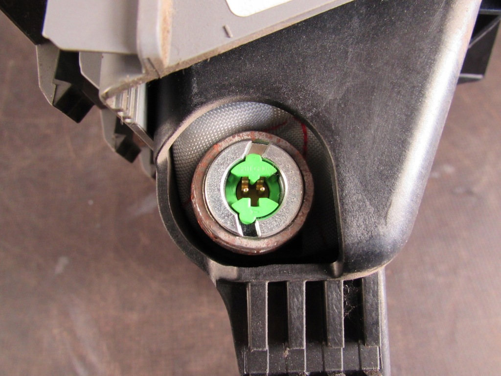 фото №8, Подушка колінна ford mondeo mk4 07-10r 7s71u045j76