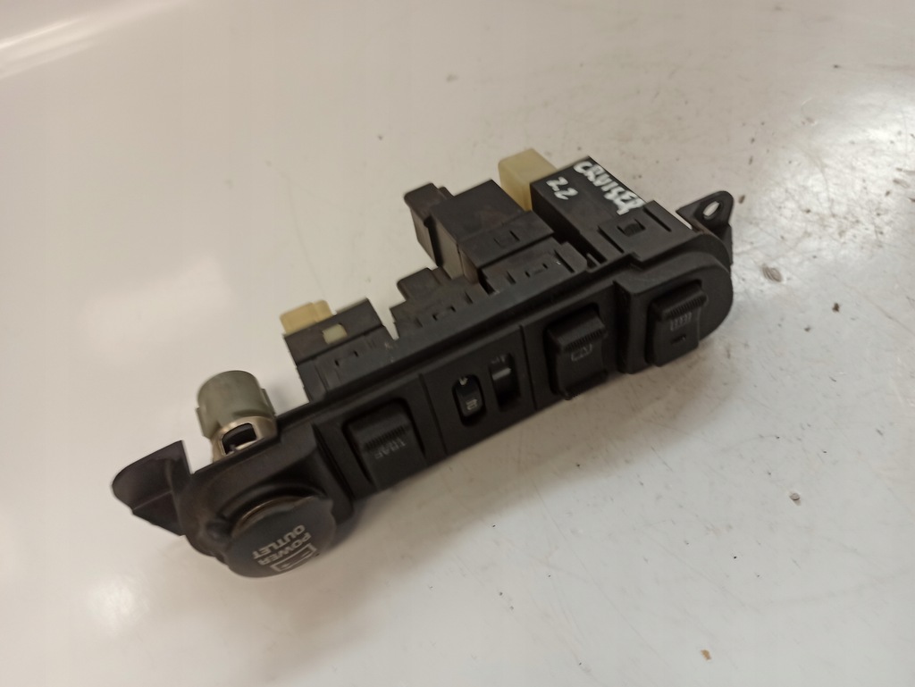 фото №12, Chrysler pt cruiser 2.2crd панель керування перемикачів 04671622af