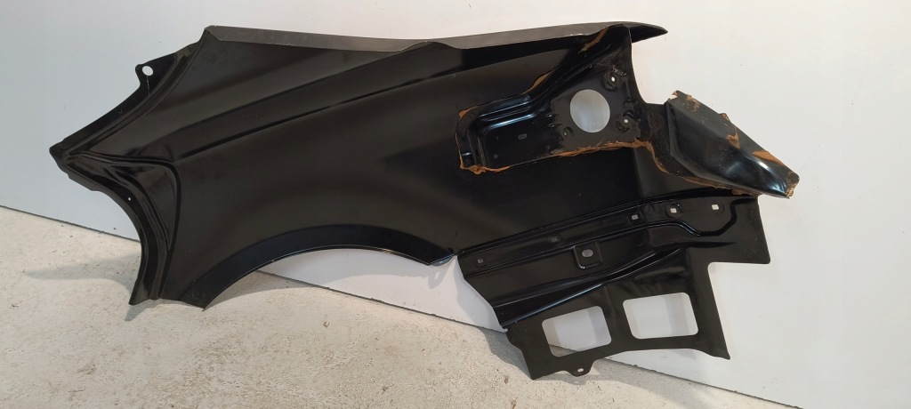 Крило обшивка правий задні tesla model s Зі Шроту