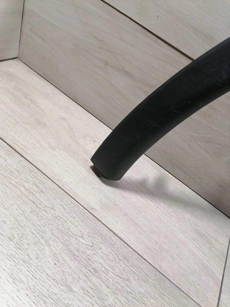 фото №11, Tesla y молдинг крыло правый задняя 1658694-00-a