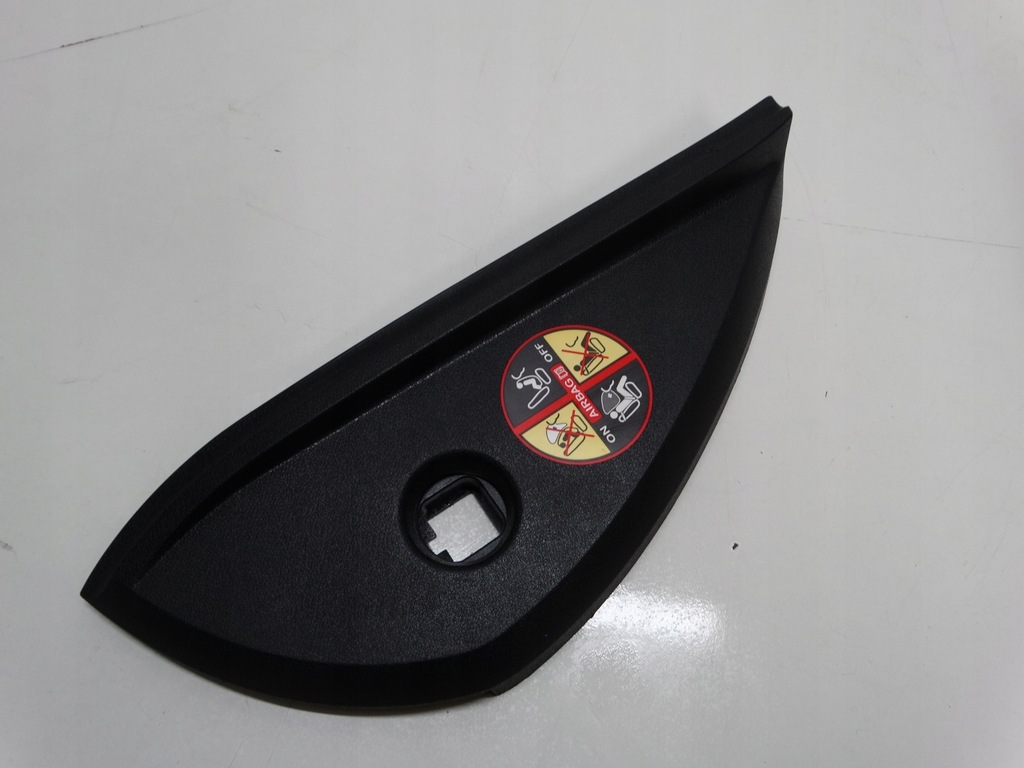 фото №1, Защита заглушка консоли правая renault laguna iii